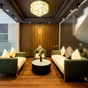 La Airport Tan Binh 3*, Хошимин Вьетнам