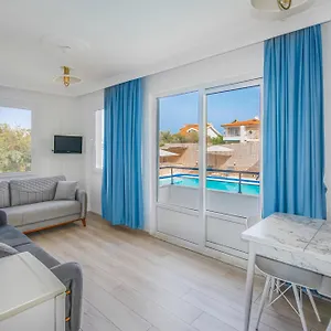 Oezguem Apart Otel Datça